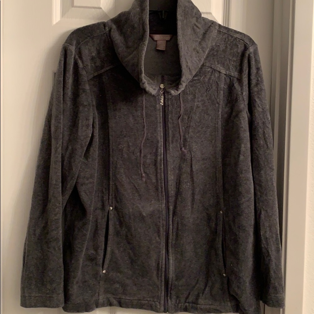 🎉White Stag velour zip up.